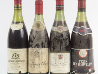Vente aux enchères 4 BOUTEILLES : 1 NUITS ST GEORGES MOILLARD 1972 - 1 CHASSAGNE MONTRACH