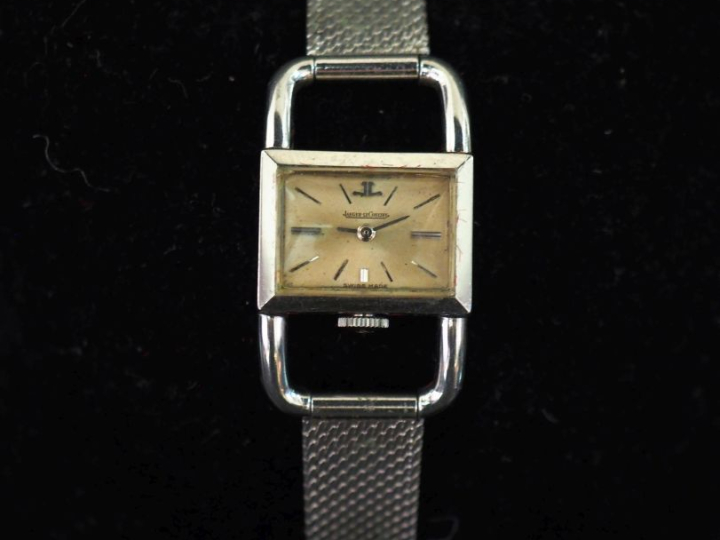 JAEGER LECOULTRE, pour HERMES Paris,  Montre bracelet de dame en acier