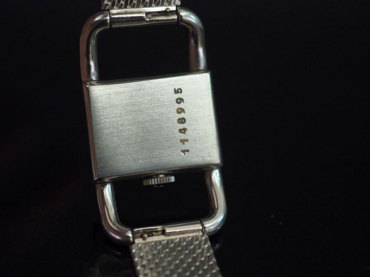 JAEGER LECOULTRE, pour HERMES Paris,  Montre bracelet de dame en acier