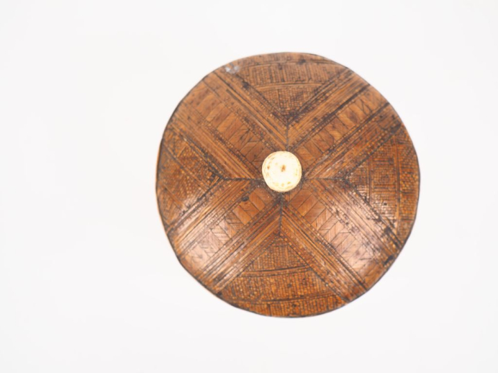 Boîte couverte cylindrique fin XVIIIème - début XIXème en marqueterie 