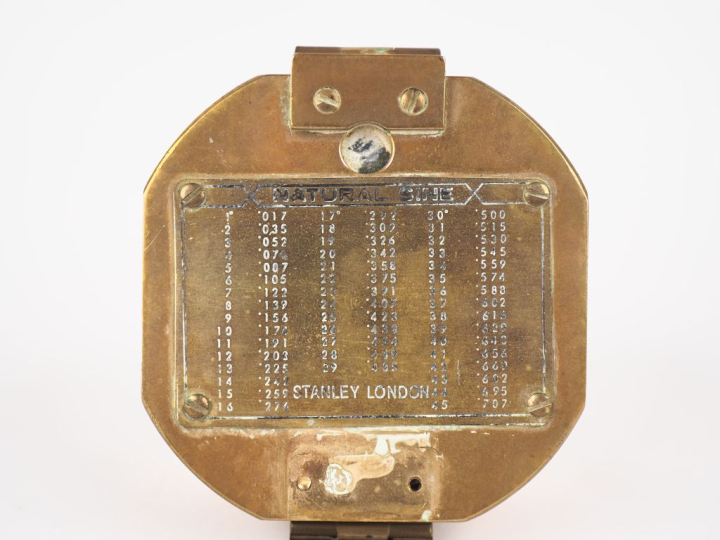 STANLEY London. Boussole de marine en laiton. Signée. Dim. 3,5 x 7 x 7
