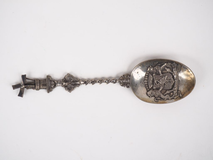 Cuillère hollandaise en argent 800 millièmes à décor d'armoiries et de