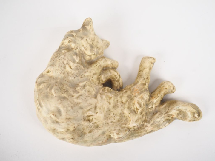 Van ROZEN pour LACHENAL. "Chat". Sujet en céramique signé. (Restaurati