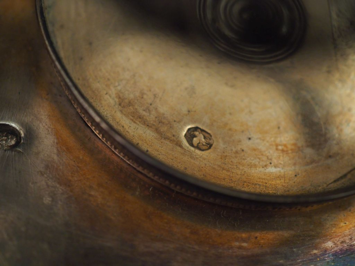 Huilier - vinaigrier fin XVIIIème - début XIXème en argent 950, à déco