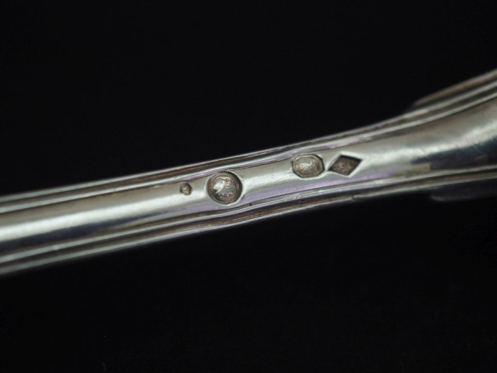 Cuillère à ragoût début XIXème en argent 950, poinçon au 2ème Coq, mod