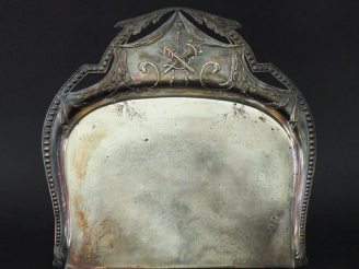 Vente aux enchères Ramasse miettes de style Louis XVI en argent 925, poinçon Minerve, à d