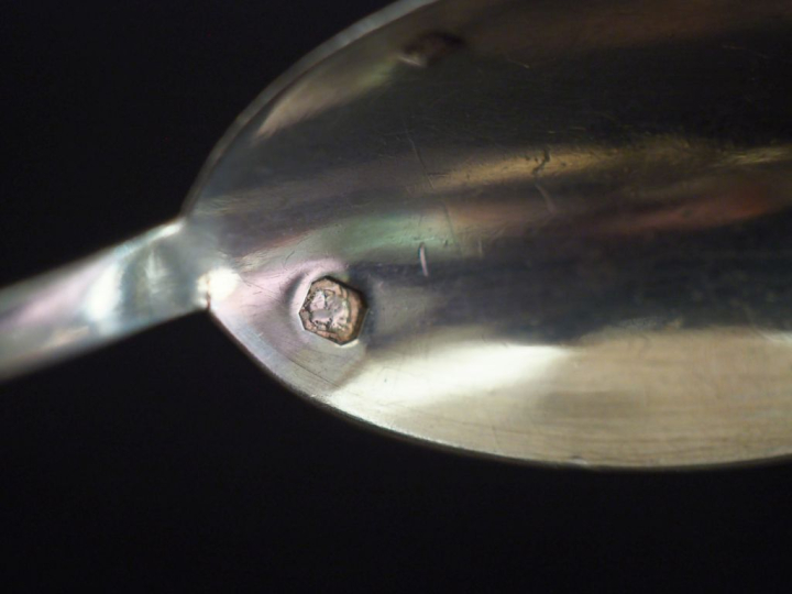 Suite de six cuillères à œuf en argent ou vermeil 925, poinçon Minerve