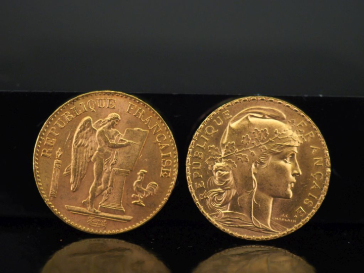 Deux pièces de 20 Francs or, 1898-A et 1913. FRAIS ACHETEURS 10%HT.   