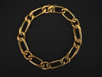 Vente aux enchères Bracelet souple en or jaune 750, maille gourmette.  Long. 18,8 cm Poid