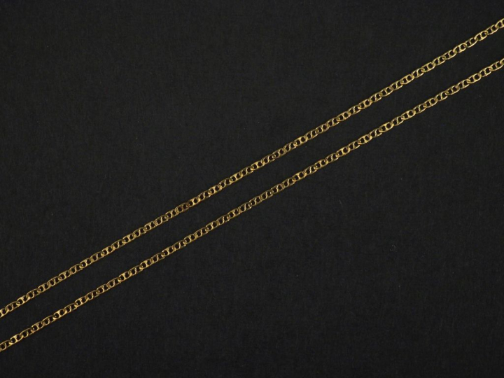 Fine chaine en or jaune 750, maille marine.  Long. 40 cm Poids. 1,06 g