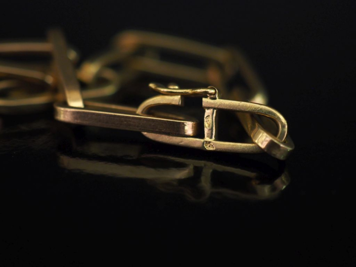 Bracelet souple en or jaune 585, maille forçat ovale.  Long. 21,5 cm P