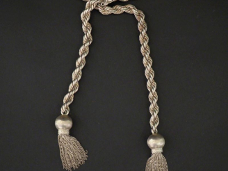 Vente aux enchères Ceinture souple, maille torsadée,  en argent 925, terminées par deux p