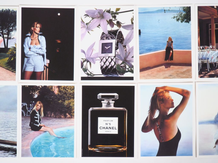 CHANEL, Boutique Ensemble comprenant :  - un etui cartonné contenant d