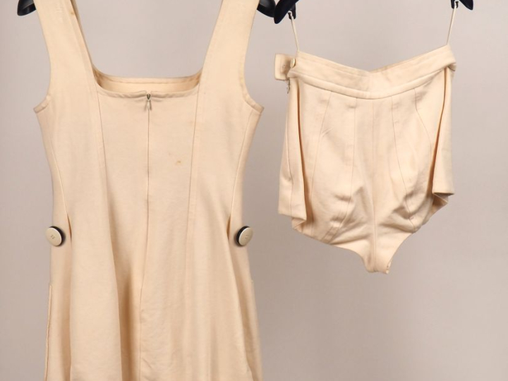 Christian DIOR, Boutique  Ensemble comprenant un débardeur et un mini 