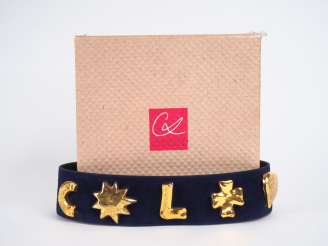 Vente aux enchères Christian LACROIX  Large ceinture bleu marine, garniture en métal doré