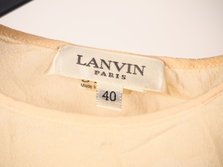 LANVIN, Paris Ensemble en soie comprenant un débardeur et une jupe.  D
