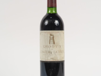 Vente aux enchères 1 BOUTEILLE CHÂTEAU LATOUR GCC PAUILLAC - 1983 - BG/ELT