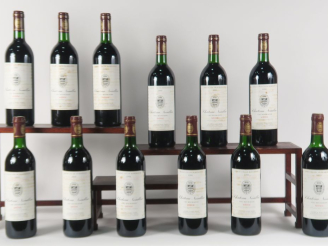 Vente aux enchères 12 BOUTEILLES CHÂTEAU NOAILLAC CB MEDOC - 1990 - CBO - 6 BG/3 LB/3 HEP