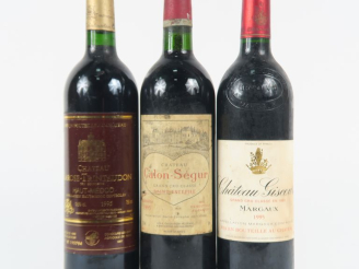 Vente aux enchères 3 BOUTEILLES de 1995 : 1 CHÂTEAU GISCOURS GCC MARGAUX - 1 CHÂTEAU CALO