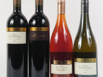 Vente aux enchères 4 BOUTEILLES DOMAINE LAROCHE PAYS D'OC - CBO - (1 BLANC 2005/1 ROSE 20