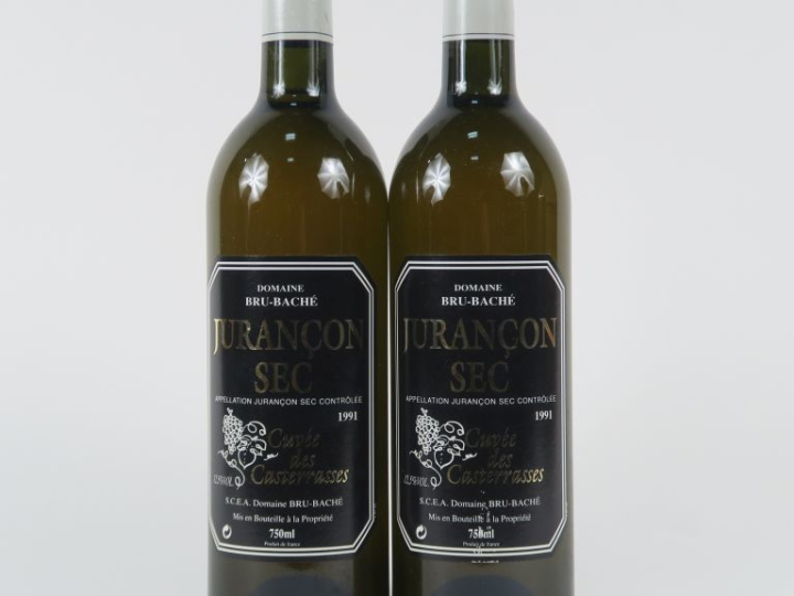 2 BOUTEILLES DOMAINE BRU BACHÉ 'CUVÉE DES CASTERRASSES' JURANCON SEC -
