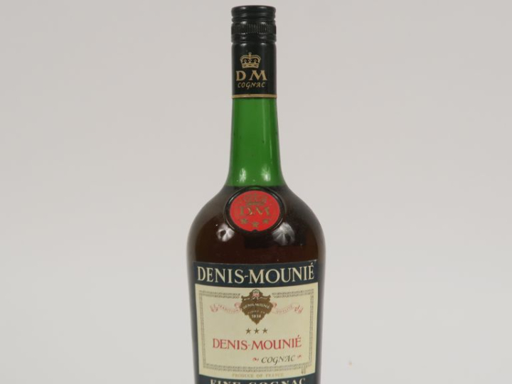 1 BOUTEILLE COGNAC DENIS MOUNIE ***