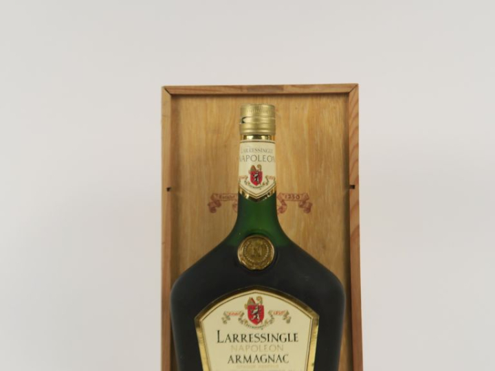1 BOUTEILLE ARMAGNAC 'NAPOLEON' LARRESSINGLE - COFFRET