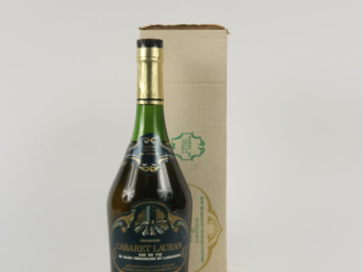 Vente aux enchères 1 BOUTEILLE EAU DE VIE DE MARC DU LANGUEDOC - COFFRET