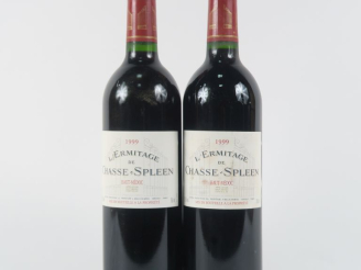 Vente aux enchères 2 BOUTEILLES L'HERMITAGE DE CHASSE SPLEEN HAUT MEDOC - 1999