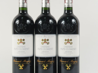 Vente aux enchères 3 BOUTEILLES CHÂTEAU PAPE CLÉMENT GCC GRAVES - 2009