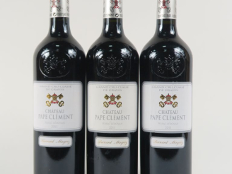 Vente aux enchères 3 BOUTEILLES CHÂTEAU PAPE CLÉMENT GCC GRAVES - 2011