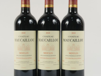 Vente aux enchères 3 BOUTEILLES CHÂTEAU MAUCAILLOU MOULIS - 2019