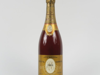 Vente aux enchères 1 BOUTEILLE CHAMPAGNE CRISTAL ROEDERER - 1966 - COULEUR MODIFIÉE