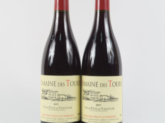 Vente aux enchères 2 BOUTEILLES DOMAINE DES TOURS EMMANUEL RAYNAUD - 2017