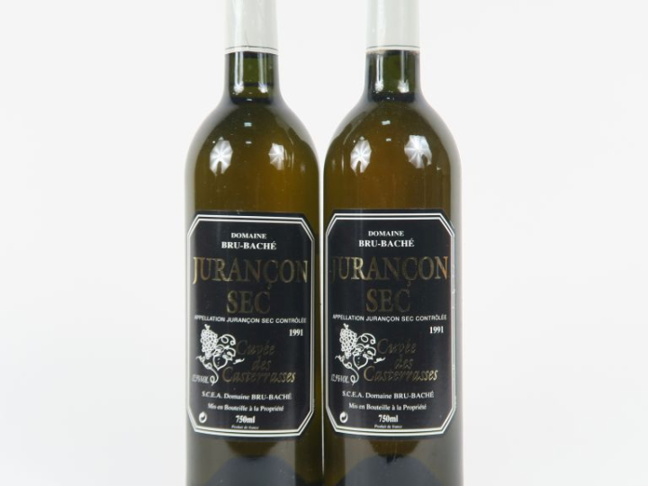 2 BOUTEILLES DOMAINE BRU BACHÉ 'CUVÉE DES CASTERRASSES' JURANCON SEC -