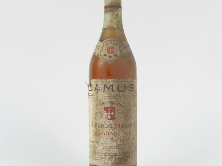 1 VIEILLE BOUTEILLE CAMUS 'LA GRANDE MARQUE' *** - BS/ETLA
