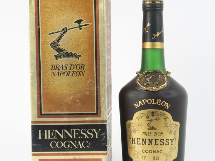 1 BOUTEILLE COGNAC HENNESSY 'BRAS D'OR NAPOLÉON' - COFFRET