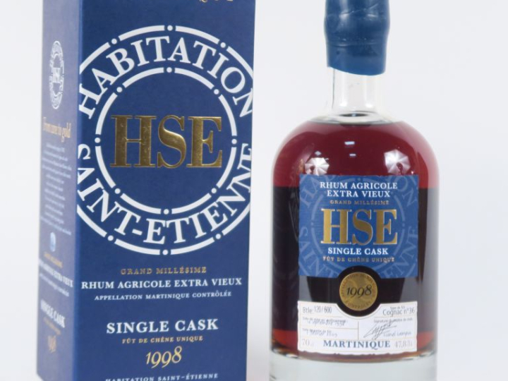 1 BOUTEILLE RHUM HSE EXTRA VIEUX 47.8° - COFFRET - N°120/600 - SORTIE 