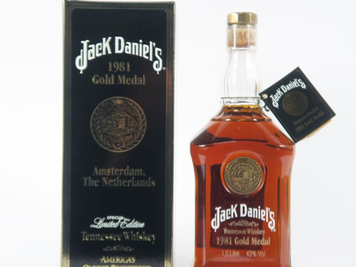 1 BOUTEILLE (1 L) JACK DANIEL'S ’GOLD MEDAL 1981' 43° - COFFRET