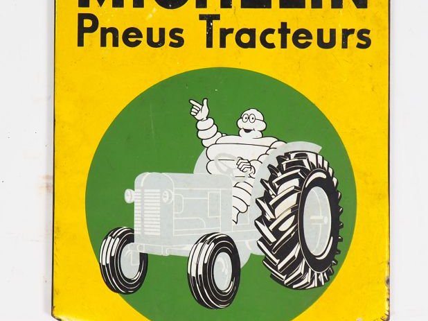 MICHELIN.  "Pneus tracteurs". Plaque émaillée. Dim. 62 x 46 cm. (petit