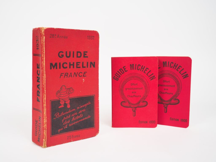 MICHELIN.  Guide rouge 1932. (accidents et frottements).  On y joint d