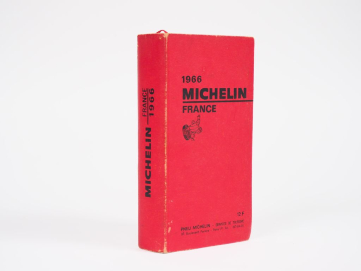 MICHELIN.  Guide rouge 1966. (petits accidents).