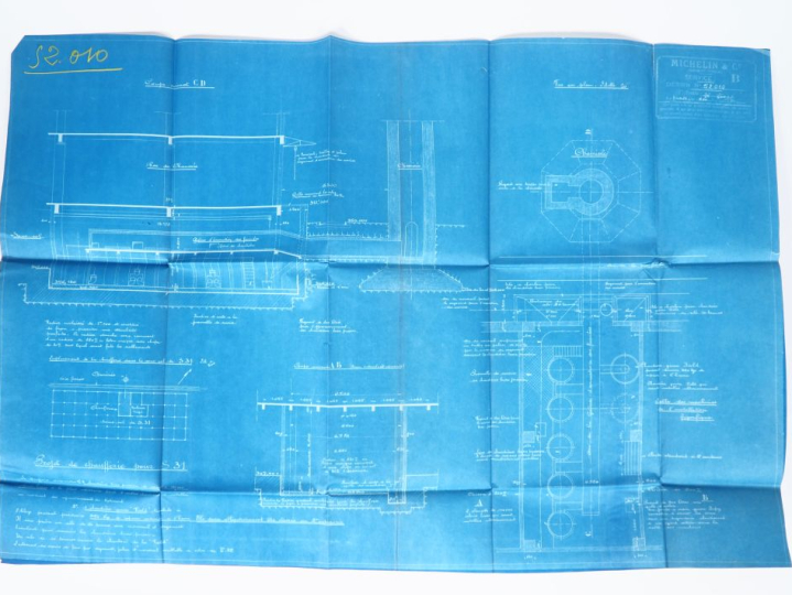 MICHELIN. Quatre différents plans :  - deux plans de clôture datés du 