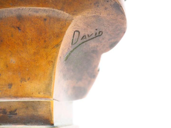 DAVID.  'portrait de l'Empereur Napoléon en buste".  Sujet en bronze  