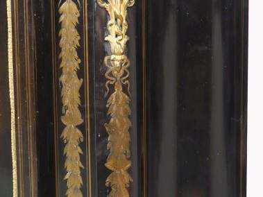 Meuble d'appui Napoléon III de style Louis XVI en marqueterie Boulle, 