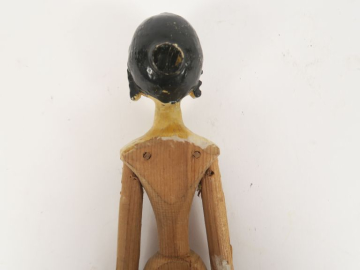 Poupée en bois articulé allemande circa 1840/1850 GRODNERTAL en bel ét