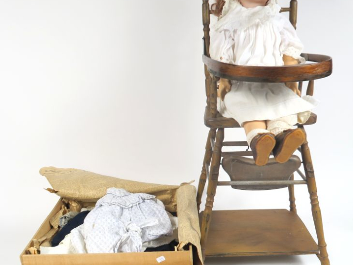 Poupée de fabrication française de marque Jumeau période SFBJ 59 cm tê