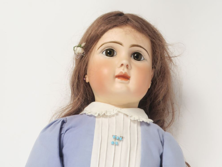 	Bébé de fabrication Steiner tête porcelaine la parisienne (figure res