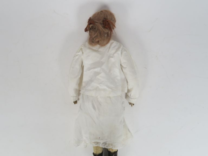 Poupée parisienne de fabrication française de marque Gauthier marquée 