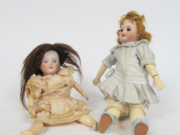 	Lot de petites poupées anciennes comprenant poupée SFBJ 60 hybride mo